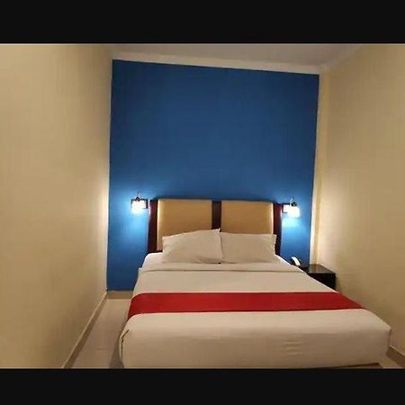 Pundi Rejeki Hotel Джамби Екстериор снимка